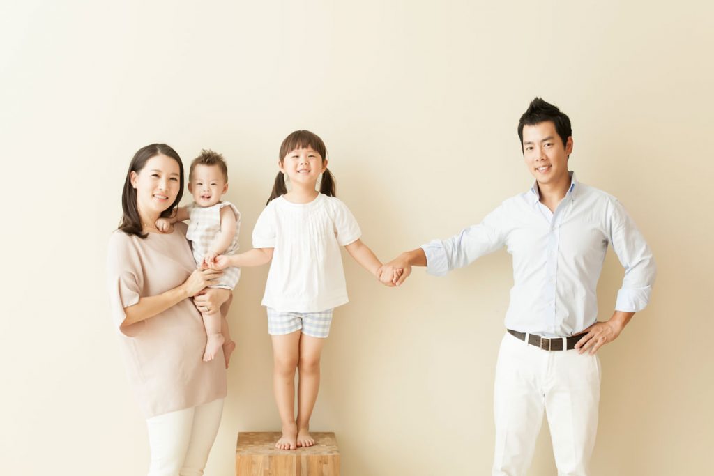 Dr. Shawn Kim of Ace Dental Boston and his family